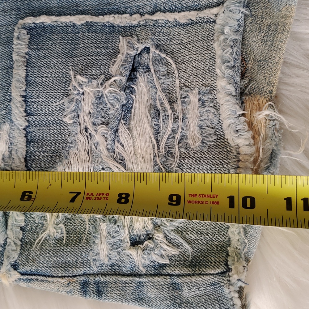 American Eagle distress Micro Daisy Dukes Jeans shorts size 4 - Picture 10 of 16